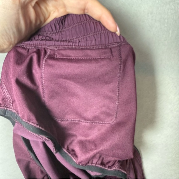Lululemon Women’s Seek The Heat Short II Purple Athleisure Active Running Yoga 4 - Picture 9 of 10